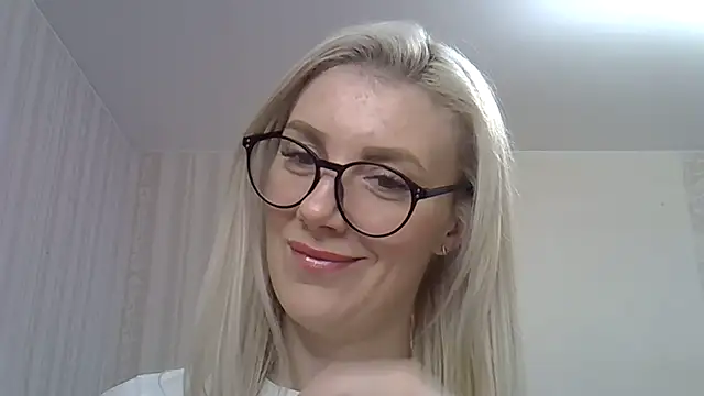 Snapshot of Pabonya91 chatting on March 14, 5:27 am Pabonya91 online show from March 14, 5:27 am