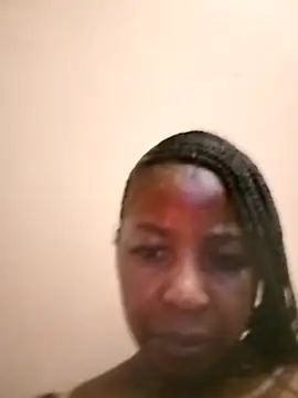 Snapshot of queenbboobs chatting on September 29, 10:58 pm queenbboobs online show from September 29, 10:58 pm