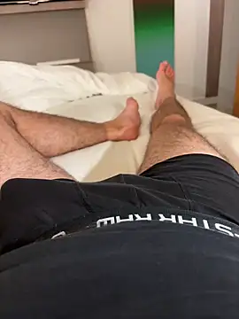 Snapshot of mrniceguy198 chatting on October 6, 10:18 pm mrniceguy198 online show from October 6, 10:18 pm