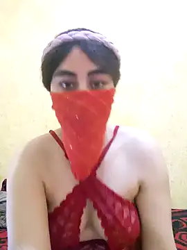 Lalou online show from December 7, 3:30 pm