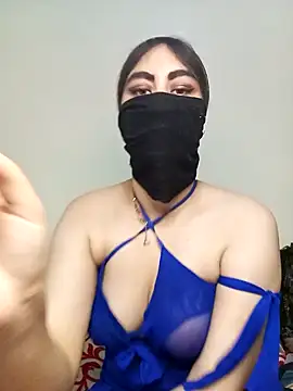 Lalou online show from December 31, 1:30 pm