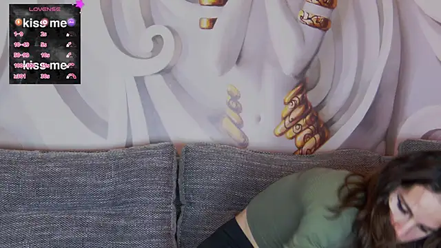 hailey peach online show from February 16, 6:32 pm