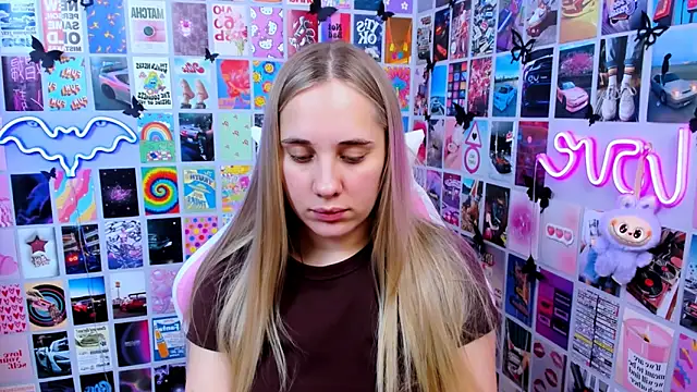 MiaMilas online show from January 8, 3:36 pm