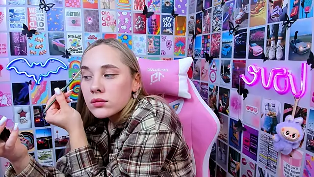 MiaMilas online show from January 14, 3:06 pm