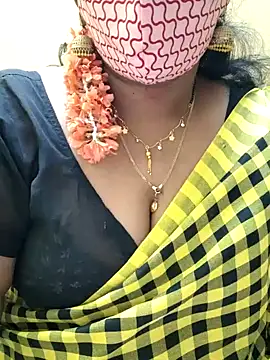 mallu-sumi online show from February 19, 4:44 pm