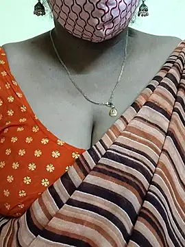 mallu-sumi online show from February 28, 11:01 pm