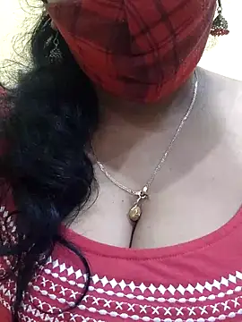 mallu-sumi online show from March 7, 8:33 pm