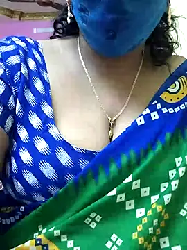 mallu-sumi online show from March 11, 9:15 pm