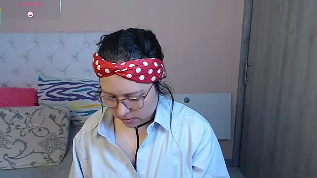 May Carlier online show from November 28, 2:14 am