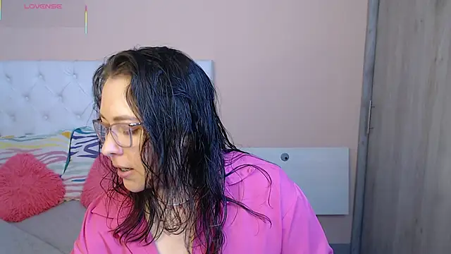 May Carlier online show from November 29, 12:13 am