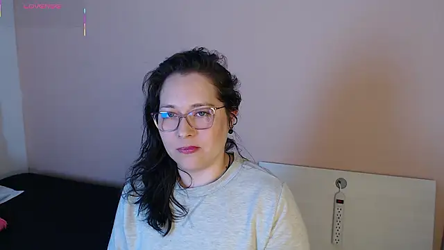 May Carlier online show from February 3, 12:42 am