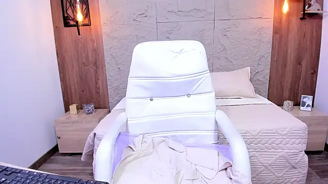  Eveelyn online show from December 26, 10:20 pm