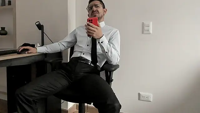 Snapshot of pablo-rincon95 chatting on December 28, 1:49 pm pablo-rincon95 online show from December 28, 1:49 pm