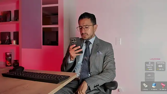 pablo-rincon95 online show from November 12, 10:30 pm