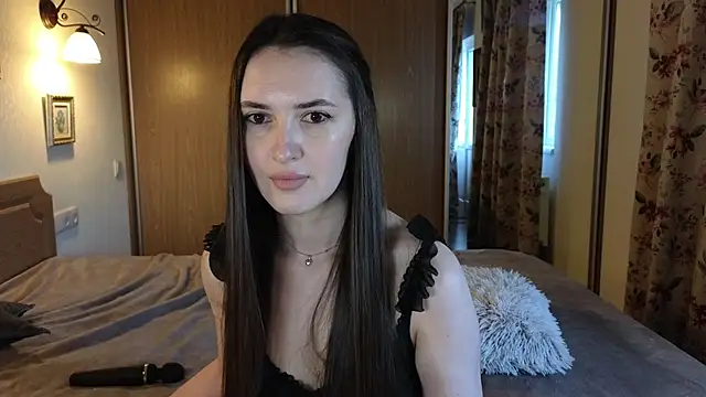 Snapshot of Tutti_Frutt1s chatting on May 26, 5:47 am Tutti Frutt1s online show from May 26, 5:47 am