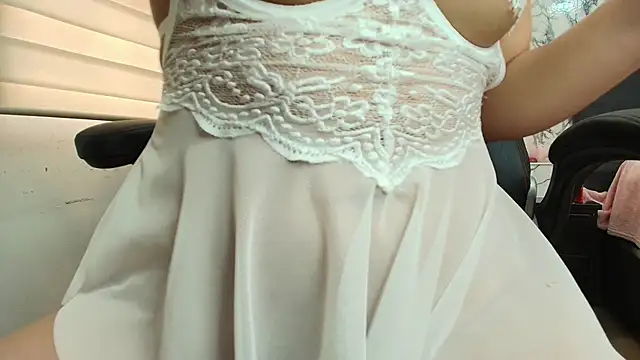 Emily Trujillo online show from February 11, 5:51 pm