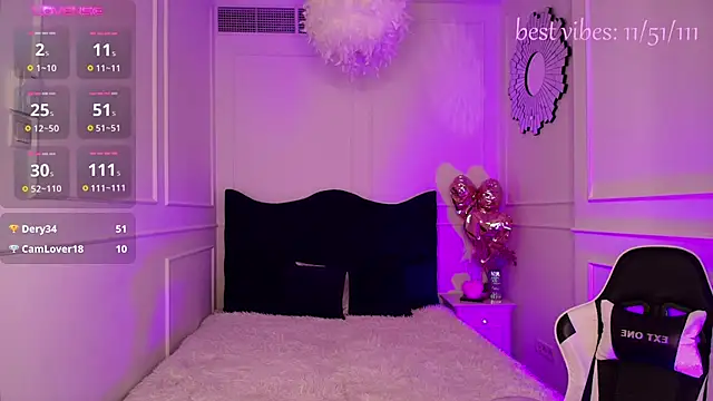 horny blondiee online show from February 22, 11:35 am