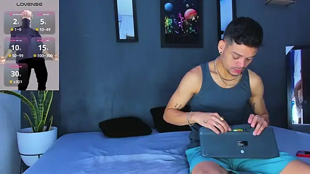 Friendsofeverything  online show from February 19, 12:00 pm