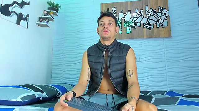 Friendsofeverything  online show from September 19, 1:45 pm