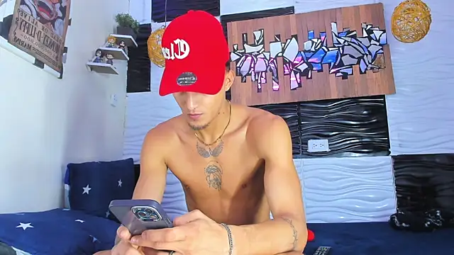 Friendsofeverything  online show from February 1, 1:53 pm