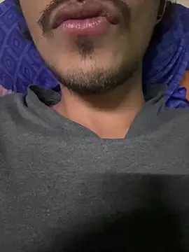 Snapshot of Privateseducer chatting on February 19, 8:10 pm Privateseducer online show from February 19, 8:10 pm