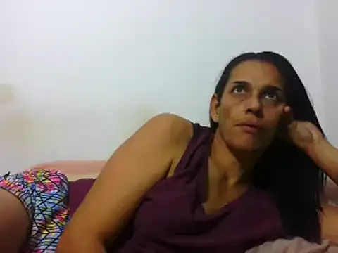 latinbrunettet online show from January 9, 1:02 pm