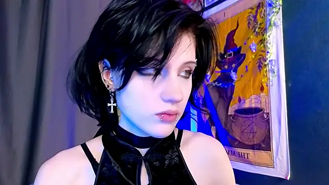 Snapshot of dark_vamp_ chatting on December 29, 8:58 pm dark vamp online show from December 29, 8:58 pm