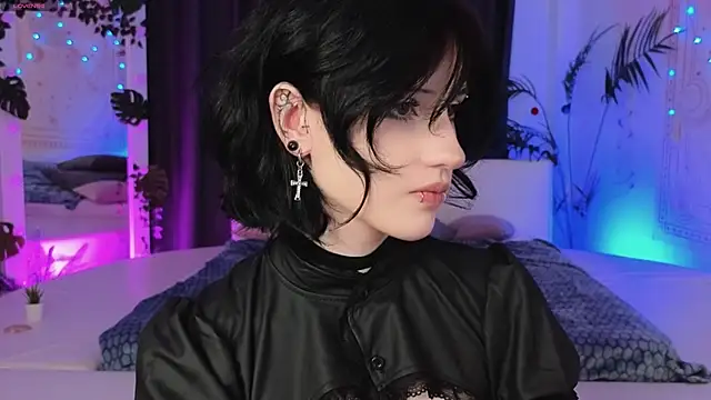 Snapshot of dark_vamp_ chatting on January 15, 11:00 am dark vamp online show from January 15, 11:00 am