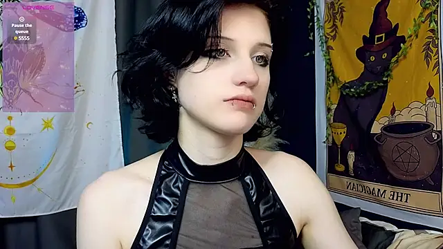 Snapshot of dark_vamp_ chatting on January 17, 6:44 pm dark vamp online show from January 17, 6:44 pm