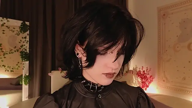 Snapshot of dark_vamp_ chatting on February 21, 9:54 pm dark vamp online show from February 21, 9:54 pm