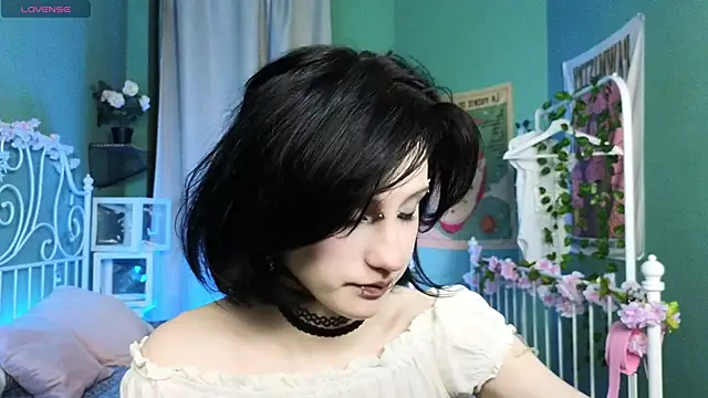 dark vamp  online show from February 24, 4:15 pm