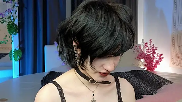 Snapshot of dark_vamp_ chatting on March 1, 6:32 pm dark vamp online show from March 1, 6:32 pm