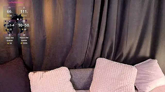 dark vamp  online show from March 18, 5:05 pm