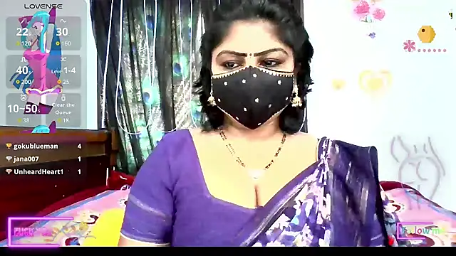 Snapshot of honey-sexy chatting on May 19, 6:31 am honey-sexy online show from May 19, 6:31 am