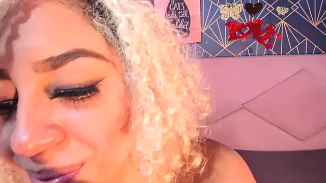 Lucy White   online show from March 14, 9:21 pm