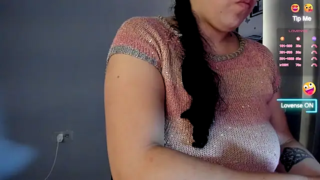 Snapshot of meikochoe chatting on November 18, 8:35 pm meikochoe online show from November 18, 8:35 pm