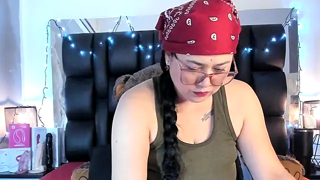 Snapshot of meikochoe chatting on November 26, 6:53 pm meikochoe online show from November 26, 6:53 pm