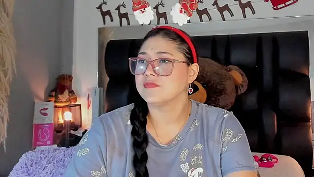 Snapshot of meikochoe chatting on December 18, 7:09 pm meikochoe online show from December 18, 7:09 pm