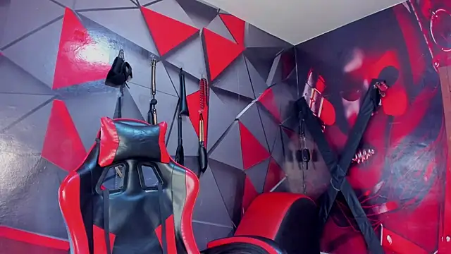 Hana and Zeta online show from January 13, 12:43 pm