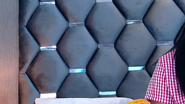 Snapshot of VanessaGlenn chatting on July 4, 12:22 pm VanessaGlenn online show from July 4, 12:22 pm