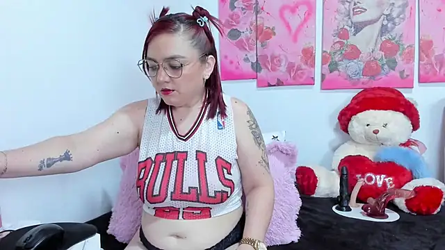 fresahot2024 online show from June 10, 9:46 pm
