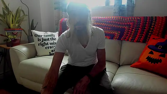 mindphu k online show from November 6, 8:10 pm