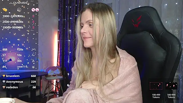 JessieOMays online show from December 13, 3:43 pm