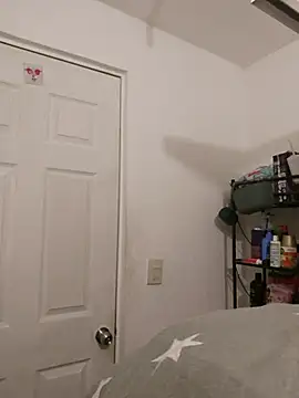 azulzulix online show from March 16, 5:58 am