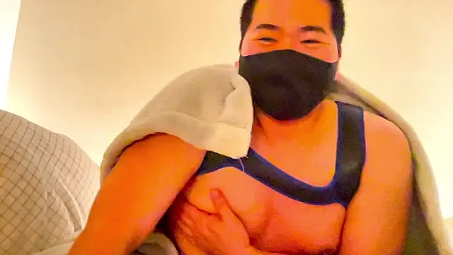 Snapshot of makoto-gmpd chatting on February 21, 1:55 pm makoto-gmpd online show from February 21, 1:55 pm