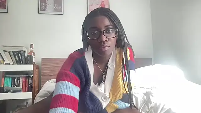 AveryJ99 online show from December 18, 3:33 pm