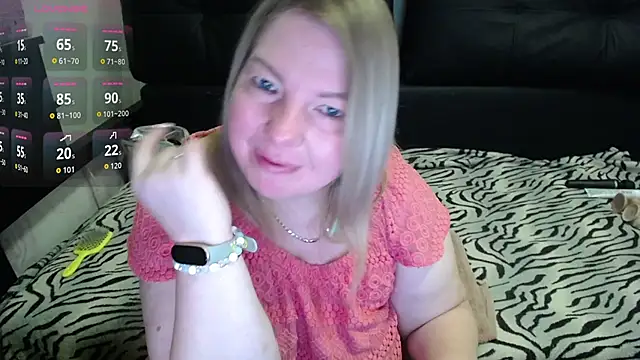 Snapshot of MARGARET_gem chatting on June 14, 5:09 am MARGARET gem online show from June 14, 5:09 am