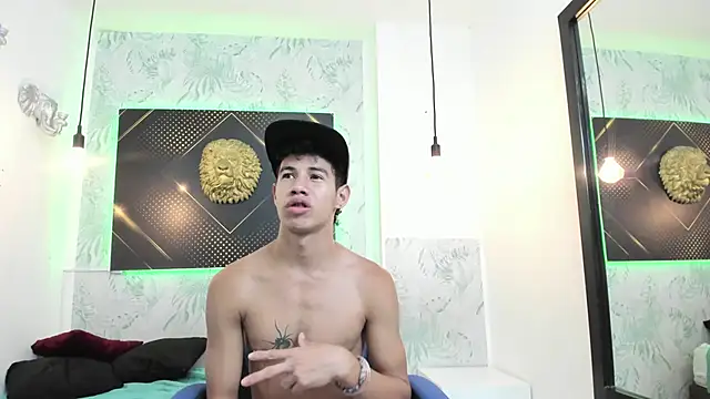 Snapshot of Erick_Zhimerman chatting on February 19, 6:11 am Erick Zhimerman online show from February 19, 6:11 am