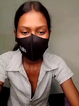 Snapshot of Angalpriya_1 chatting on December 17, 11:49 am Angalpriya 1 online show from December 17, 11:49 am