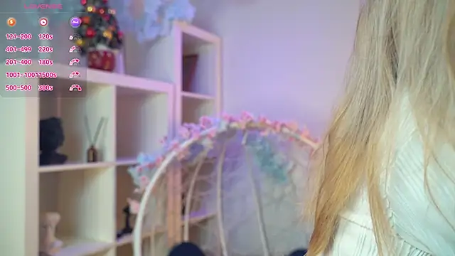 Snapshot of FlairCunard chatting on December 1, 4:29 pm FlairCunard online show from December 1, 4:29 pm